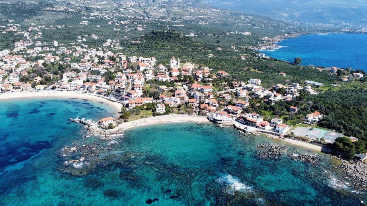 Minas Villa Stoúpa Eksteriør bilde